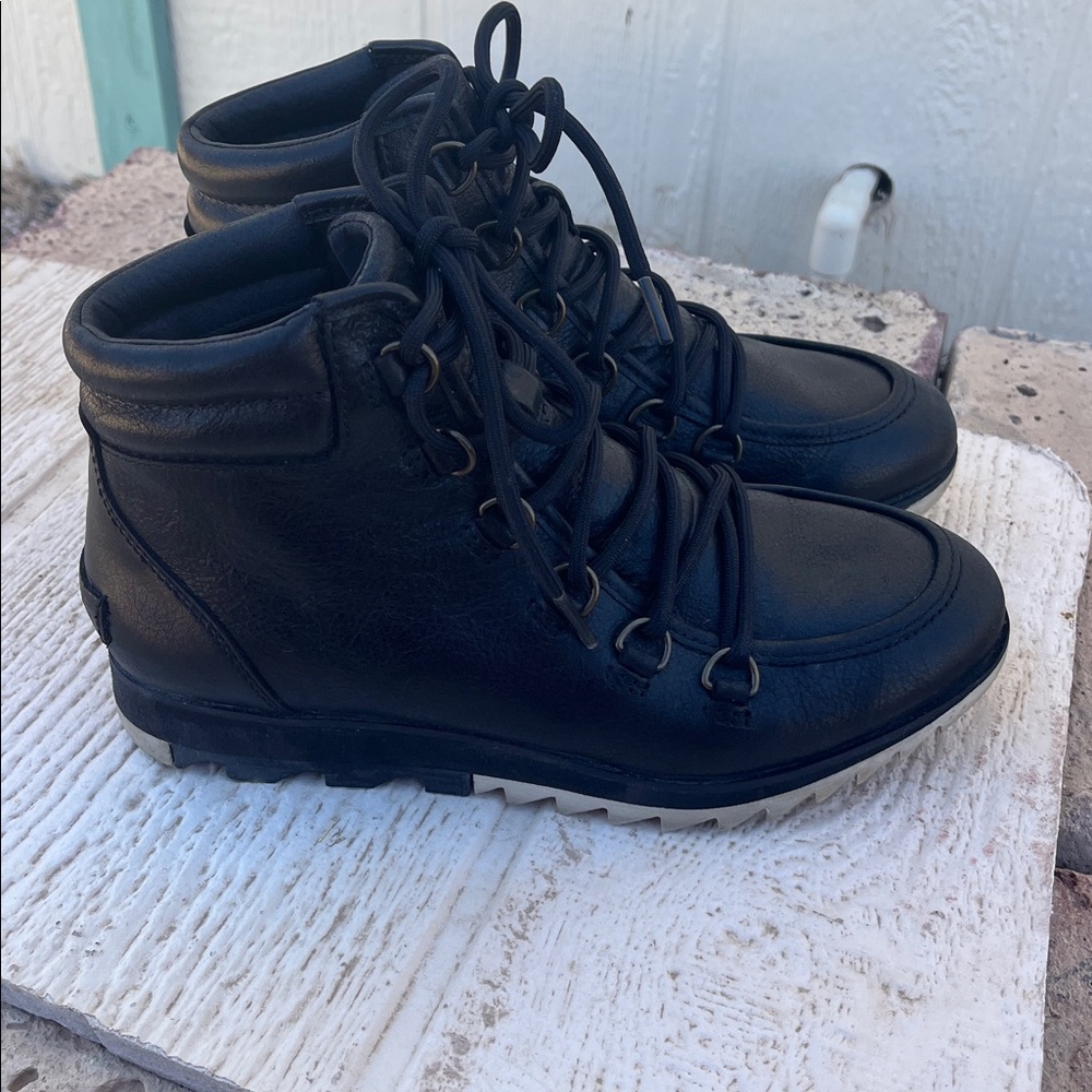 Sorel Harlow Lace Waterproof Leather Boots Black Women's‎ 6.5 NL3399